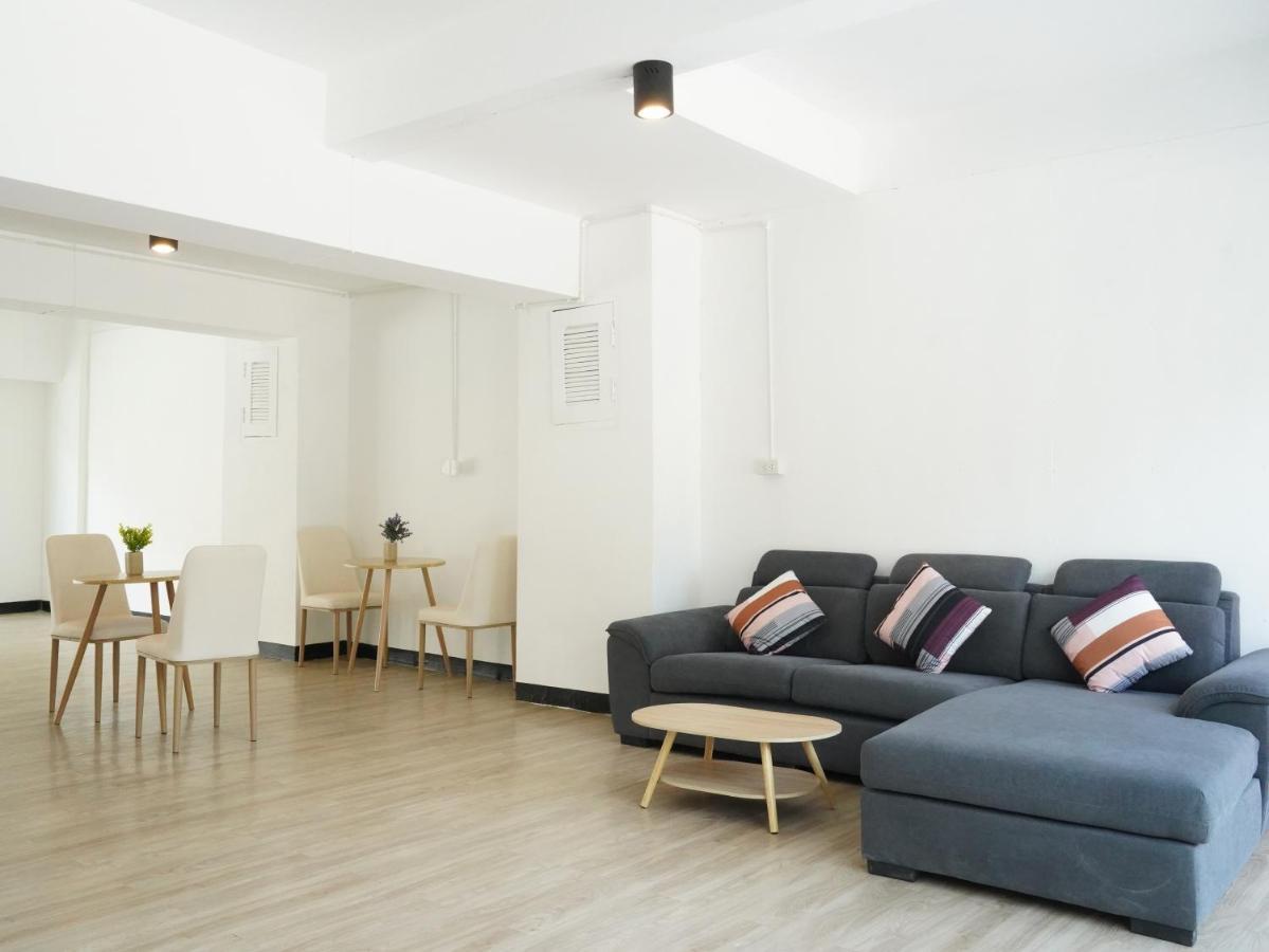 Roomquest It Square Don Mueang Airport Bangkok Exterior photo