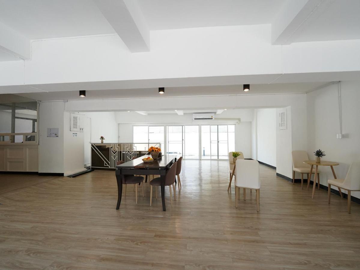 Roomquest It Square Don Mueang Airport Bangkok Exterior photo