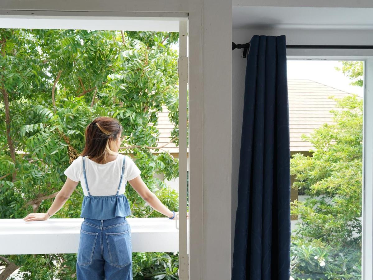 Roomquest It Square Don Mueang Airport Bangkok Exterior photo