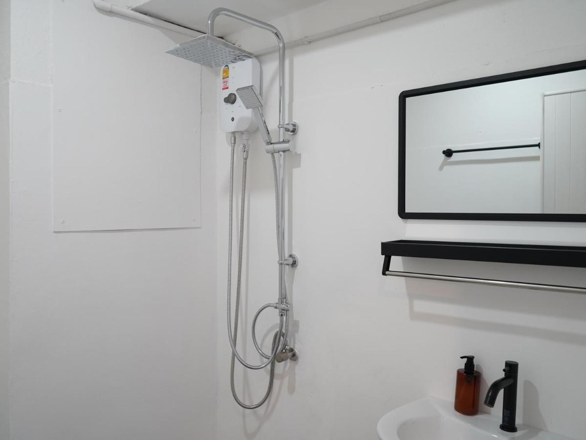 Roomquest It Square Don Mueang Airport Bangkok Exterior photo