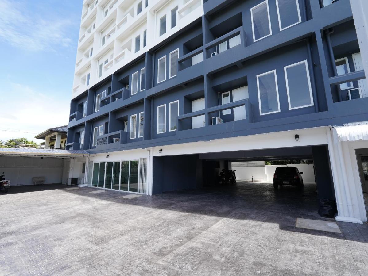 Roomquest It Square Don Mueang Airport Bangkok Exterior photo