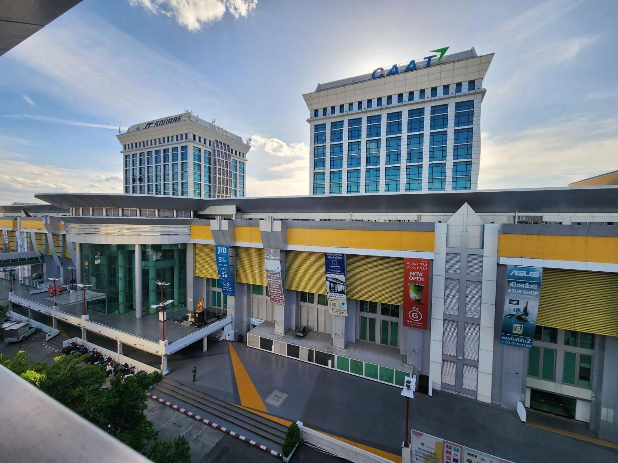 Roomquest It Square Don Mueang Airport Bangkok Exterior photo